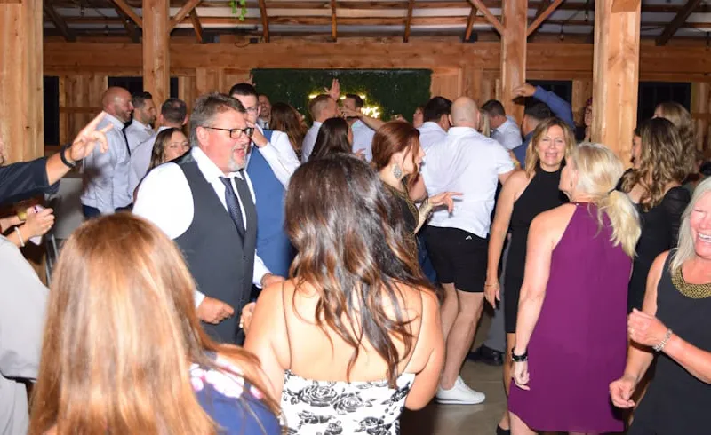 mayville ny wedding dj, john gallagher dj, chq barn